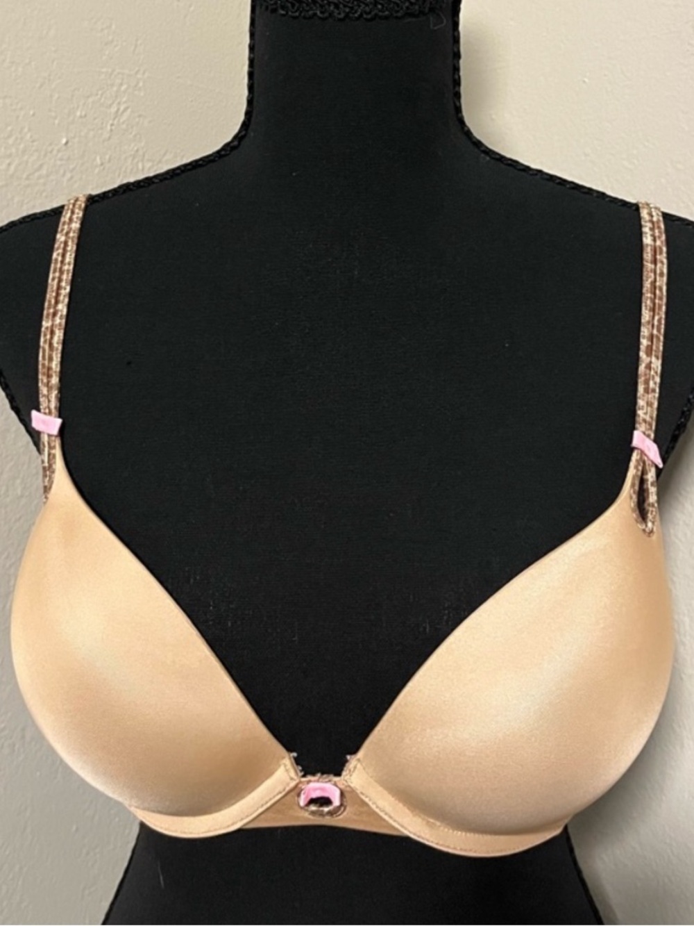 Victoria's Secret Pretty Little Things Nude Push-Up Bra with Pink Accents-34C